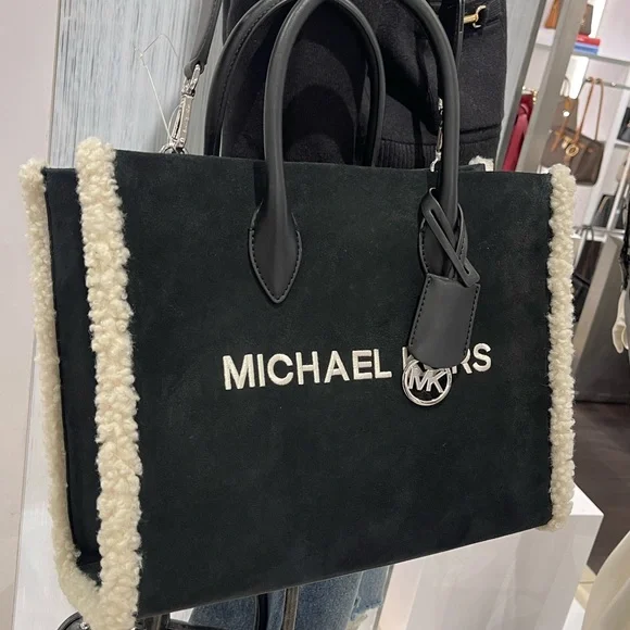 MICHAEL KORS Mirella Medium Suede and Faux Shearling Tote Bag
Black 
NWT - Picture 5 of 16